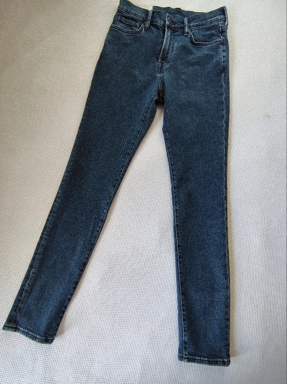 H&M Dark Blue Skinny Jeans — High-Rise Skinny Fit Size  29 X 32.